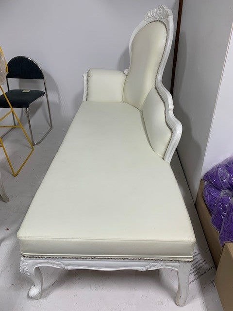 Recamier white sofa
